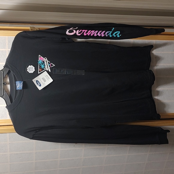 divisions Tops - NWT Division long sleeve crew neck top size large